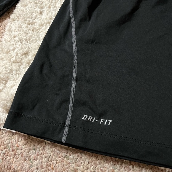 Nike Pro Combat Black Long Sleeve - Picture 2 of 5